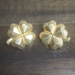 Gold Clover Heart Earrings